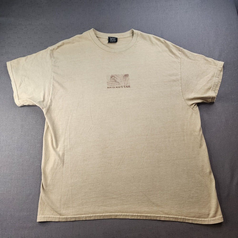 BDG Urban Outfitters Canyonlands National Park Utah Graphic T Shirt Tan Mens M